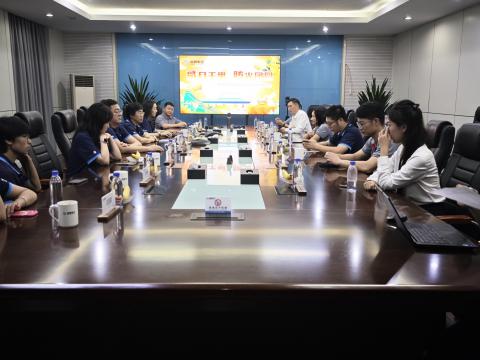 千里照归途 团圆共此时——PP电子集团举办外地职工中秋活动